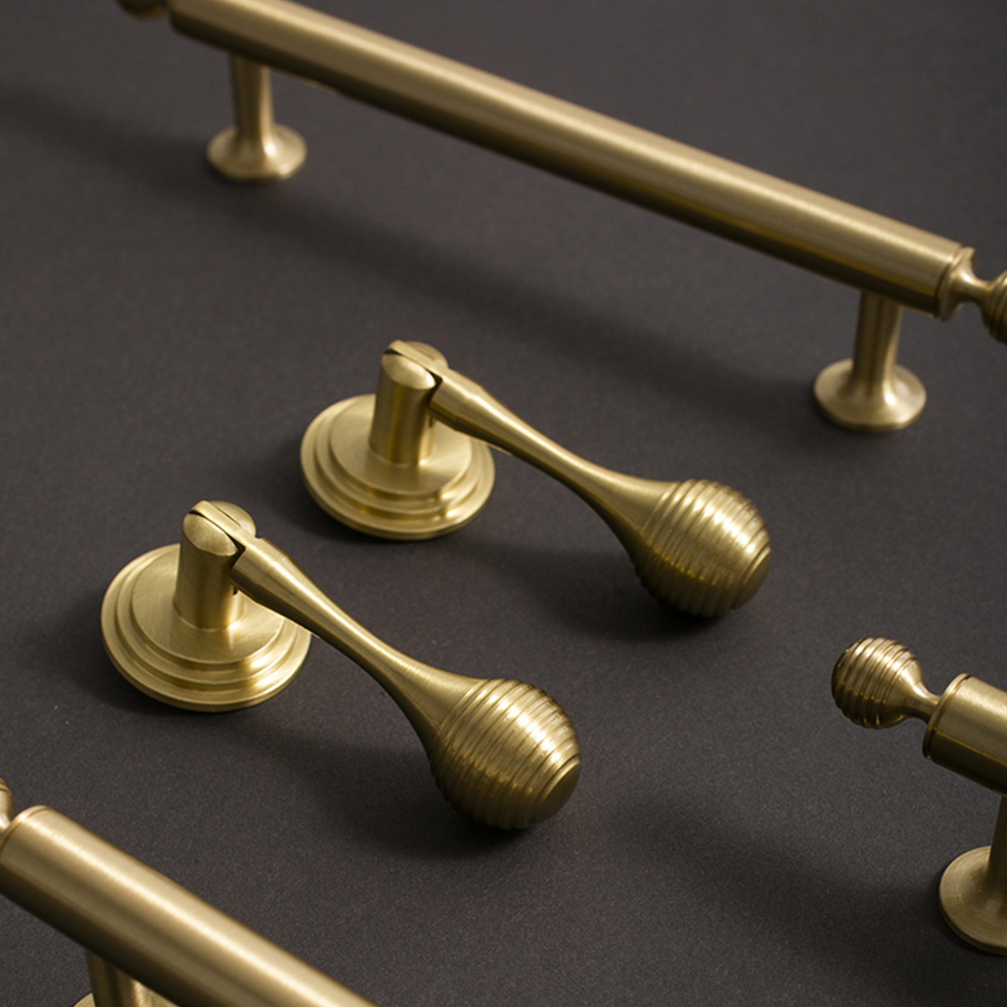 Solid Brass Wardrobe Drop Pull - Furniture Hardware Drop Pulls recensie en prijs