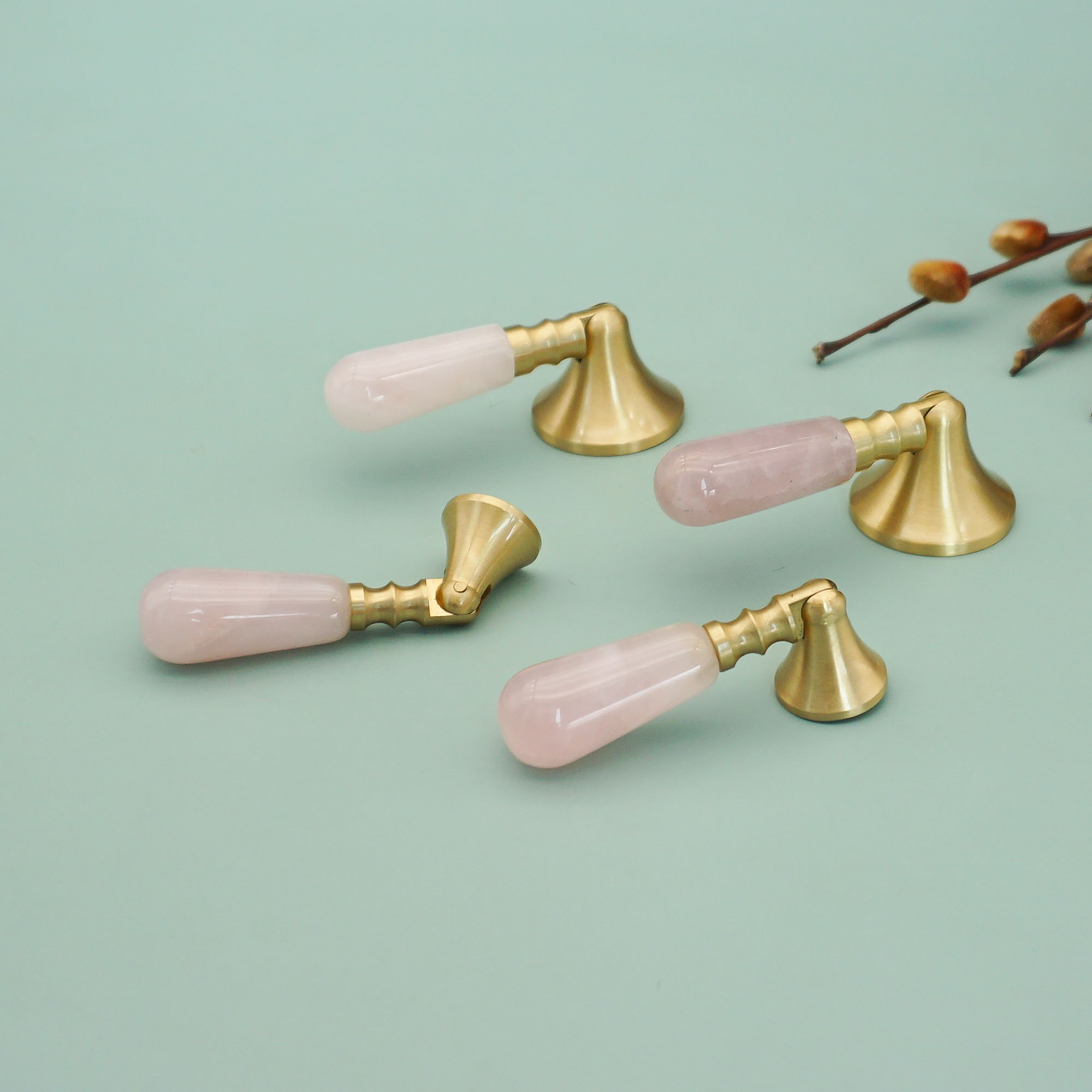 Pink Crystal + Brass Door Knob - Furniture Hardware Drop Pulls recensie en prijs