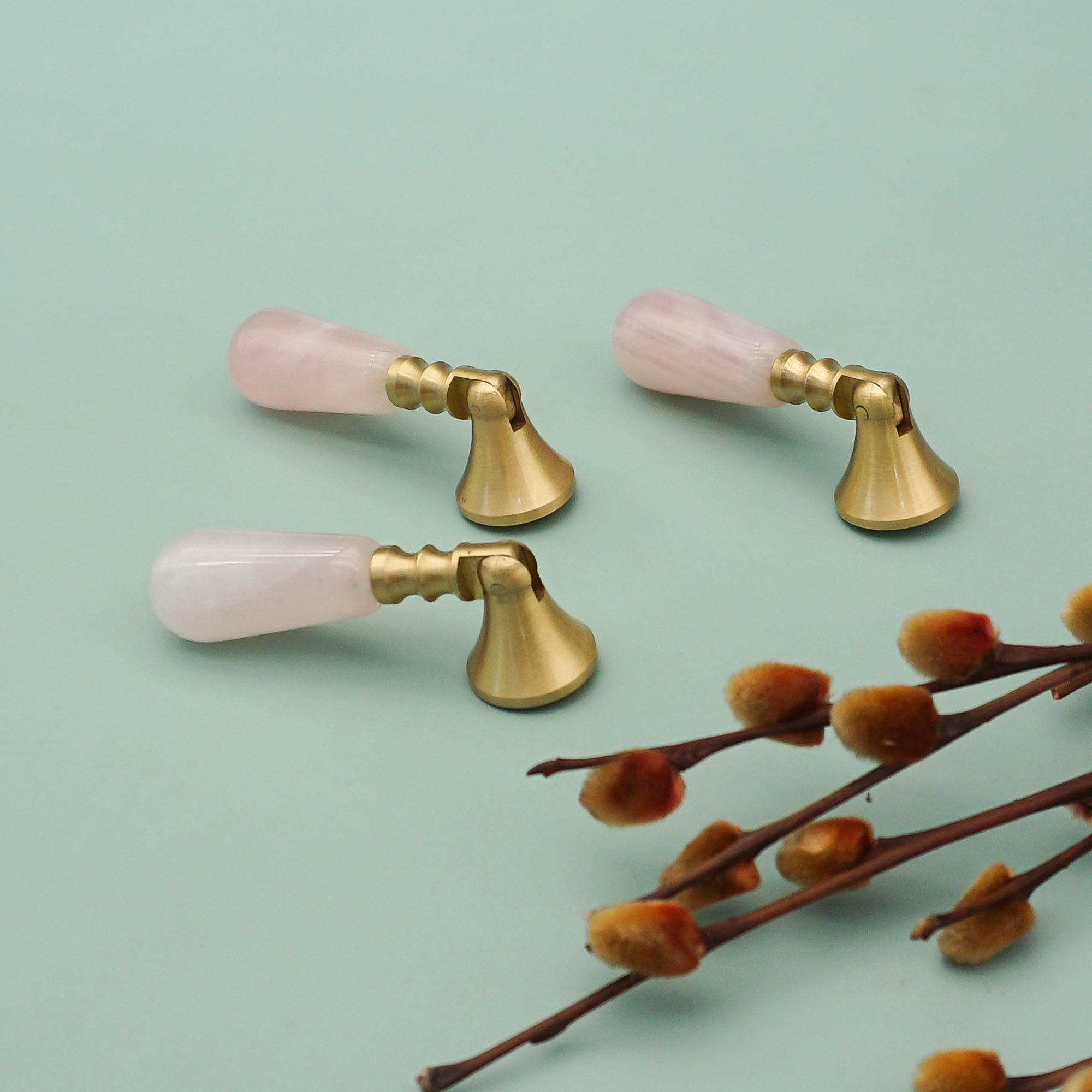 Pink Crystal + Brass Door Knob - Furniture Hardware Drop Pulls recensie en prijs