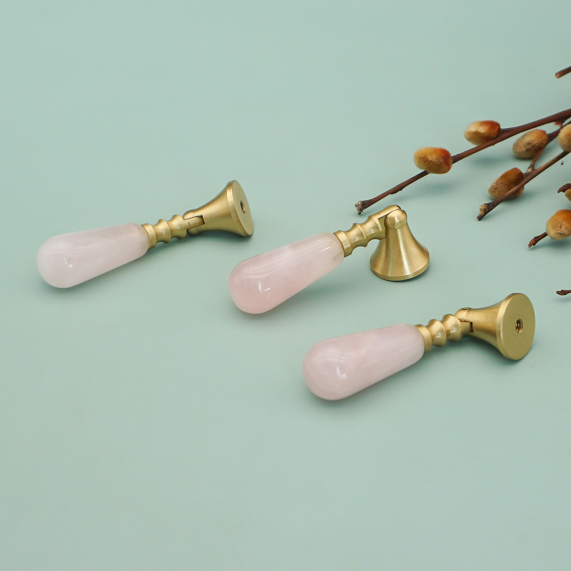 Pink Crystal + Brass Door Knob - Furniture Hardware Drop Pulls recensie en prijs